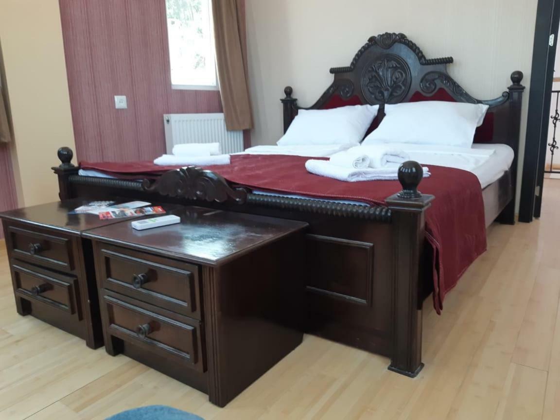 Twins Hotel Tbilisi ภายนอก รูปภาพ